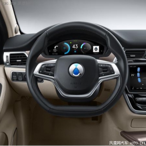 腾势500内饰细节官图曝光 配双辐式方向盘