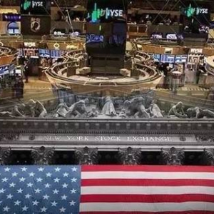 美国刚打了中国一巴掌，这周又来“借”3000亿美元？