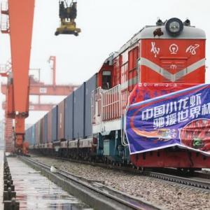 10万小龙虾“出征”世界杯 农村淘宝“亩产一千美金计划”助中国农产品出海