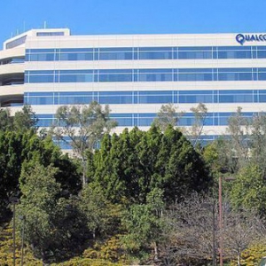 同为芯片巨头，均在华赚取巨额利润，但在回报中国方面却大相径庭