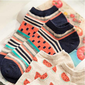 南京美足记袜业深耕行业多年,用创新思维做袜子