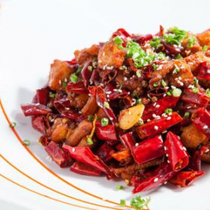 热辣地带湘菜“辣子鸡”,到底有多好吃?