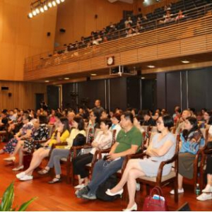 关注肠道健康——名校名师公益讲堂精彩开讲