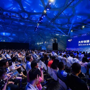 玩转品牌联合，德邦快递22周年庆“大”有文章