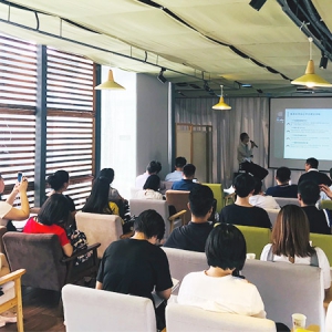 AI大数据时代，制造业如何用智慧OA办公突围？