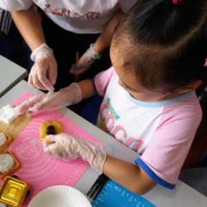 浓情送温暖，85度C中秋爱心在传递