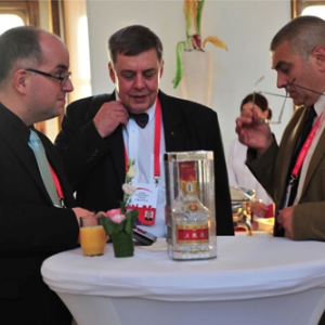 五粮液亮相捷克“2018中国投资论坛”