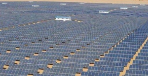 伟匠光伏清洗机器人解决光伏电站清洗运维难题