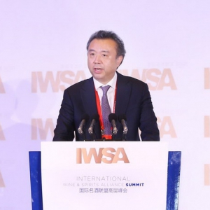 五粮液集团董事长李曙光：深化与世界名酒企业合作，实现共同发展