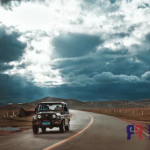 直击行业的痛点，做汽车后市场的“大众点评”|投融界专访郑远