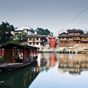 “一路书香”行读《边城》 寻访沈从文笔下的世外桃源