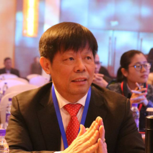 著名经济学家王在荣应邀出席2019民营经济发展研讨会