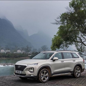 主销车型锁定25万元，“科技控”第四代胜达如何再树新标杆