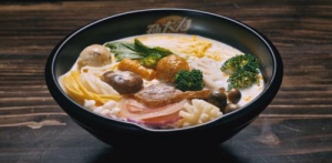 孙大力如何做好一碗麻辣烫?——源于一碗汤