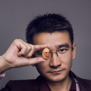 从线上到线下，三只松鼠实体店正式打响战役！