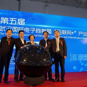 自主产品线闪耀电博会，攀升（IPASON）电脑交出发展新答卷