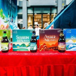 精酿新硬核 文创新主张——燕京啤酒推出燕京八景文创系列