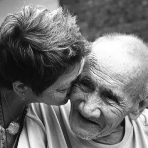 什么才是“高质量”的陪伴？天猫精灵方糖R试着告诉你答案