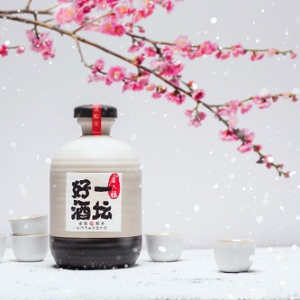 吴向东：千锤百炼成佳酿，一坛好酒永流传