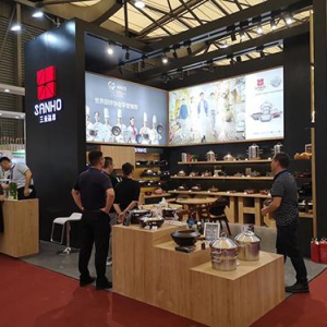 三禾锅具携明星产品引爆2019百货会 高品质引得参观者纷沓至来