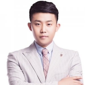 用“传奇”点亮三亿盏心灯 ——记微课传奇App董事长杨红岩