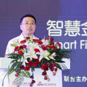 黄金老：智慧金融存在数据和技术两大风险 须进行有效管控