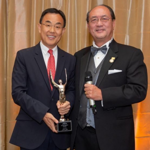 AAMA亚杰商会40周年庆典在美举办 高群耀博士荣膺“AAMA最佳成就奖