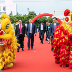 绿色能源提供高效储能解决方案 苏州新中能源有限公司新厂揭牌