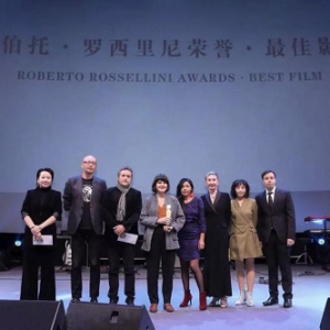 梦之蓝完美融合电影艺术 以绵柔文化书写清新奢华