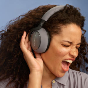 英国品牌B&W宝华韦健 发布四款参考级全新无线耳机