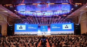 规格更高、覆盖更广、国际化程度更深，中新金融峰会再谱新篇