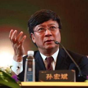 融创孙宏斌持续深耕公益事业，捐赠10亿助力清华大学教育发展!