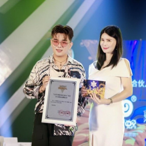 蜗蜗2019秋季新品发布，械字号护肤新品成为亮点！