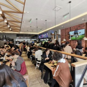 孙大力运营管控再提质 标准化体系引爆加盟店业绩