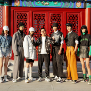 携四大瑞兽空降故宫，奥康这是在搞什么大事情