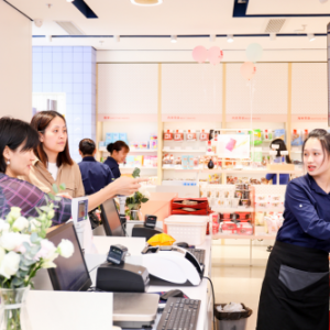 两年开店200多家 广深成良品铺子第六大市场