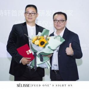 前丸美董事方永生，携手诗轩让美丽与世界同行