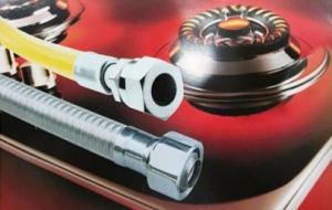 康泰塑胶：杜绝劣质燃气管，不锈钢波纹软管质行天下