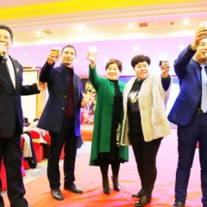 “夺命姐”曹优美受邀出席“紫竹盐”年会