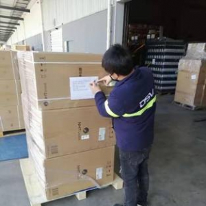 争分夺秒！然健环球捐赠物资1天送达武汉医院