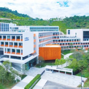 岂曰无衣，与子同袍：爱圣国际教育捐助330万元驰援“战疫”一线