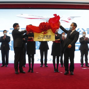 统筹疫情防控和经济社会发展 东航一二三航空正式起飞