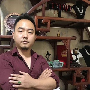 玉雕不走寻常路，做真实的自己——记玉雕大师余进