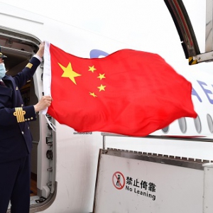 专家：全球航企战疫 逆境中东航更具韧性