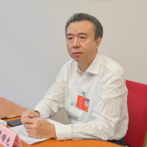 李曙光代表：坚持加快发展、高质量发展，为“六稳”“六保”和夺取双胜利多做贡献