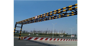 道路交通高速龙门架标志杆