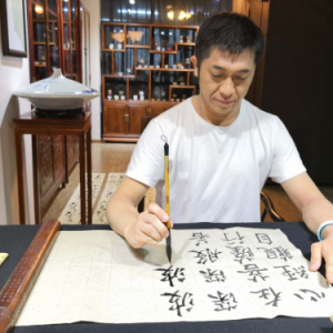 这是什么神仙收藏家，妥妥的大宝藏——陈鹤君