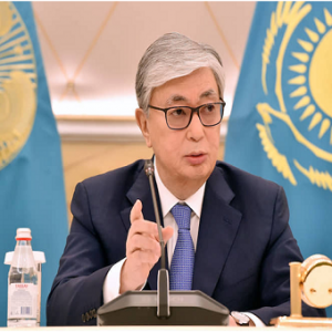 哈萨克斯坦抗击疫情的关键:团结和行动力