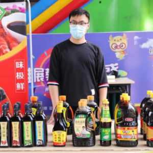 为城市添彩，伊例家掀起全民摆地摊热潮！