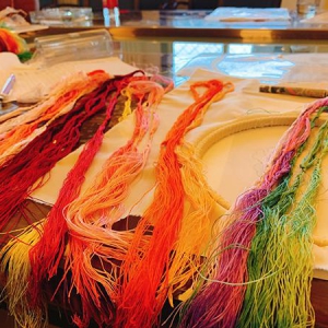 《京绣在高级定制中的实践与应用》课程开课啦